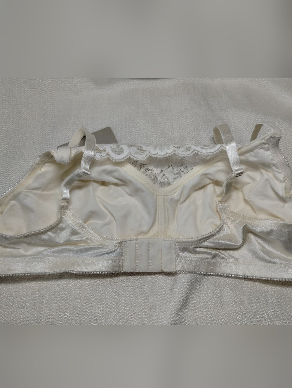 Amoena Isabel SB #2118 Camisole Mastectomy Bra Size 38B NWT! - Picture 3 of 10